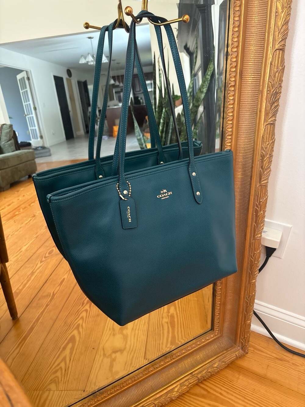 Coach City Zip Tote in Crossgrain Leather Dark Teal F36875 - Picture 6 of 7